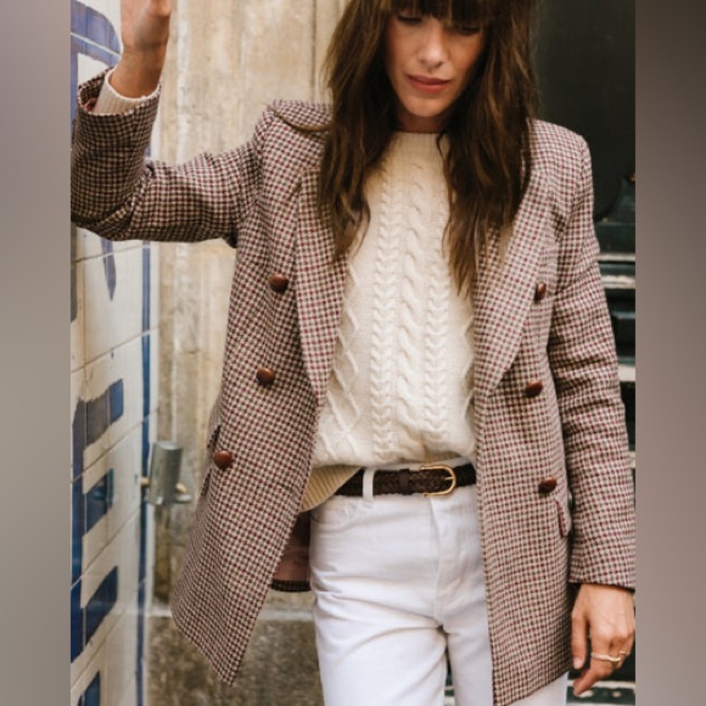 Gorgeous wool Edgar houndstooth blazer by Mister k.